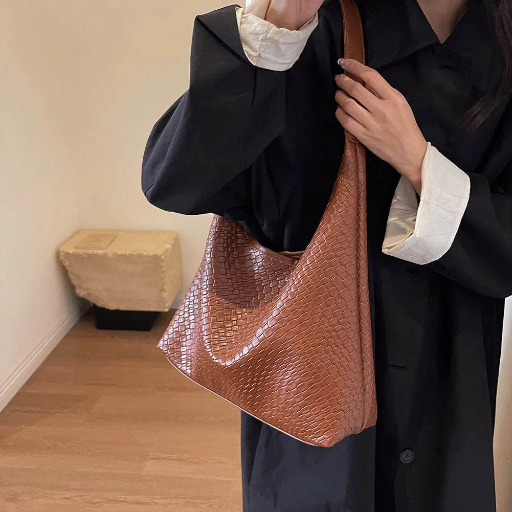 Ottuppia Woven Vegan Leather Hobo Bag